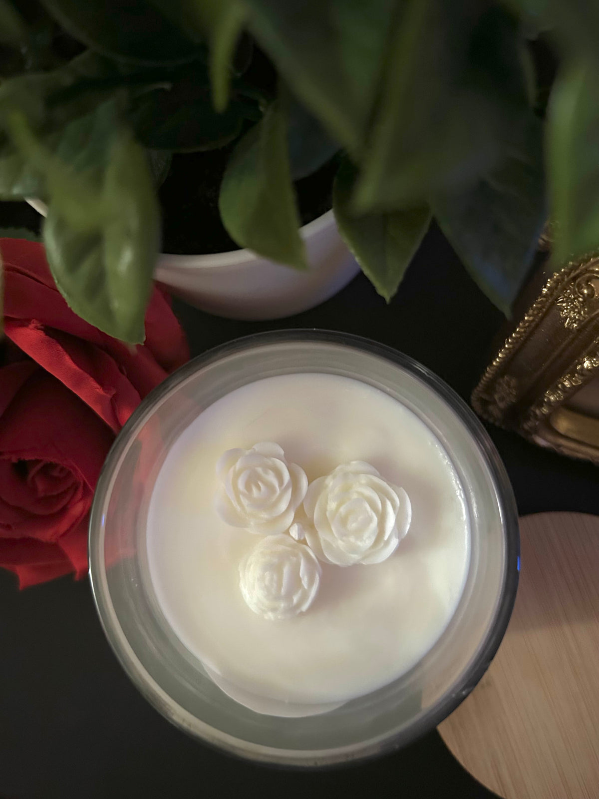 Rose 9oz hand-poured soy wax candle | non-toxic